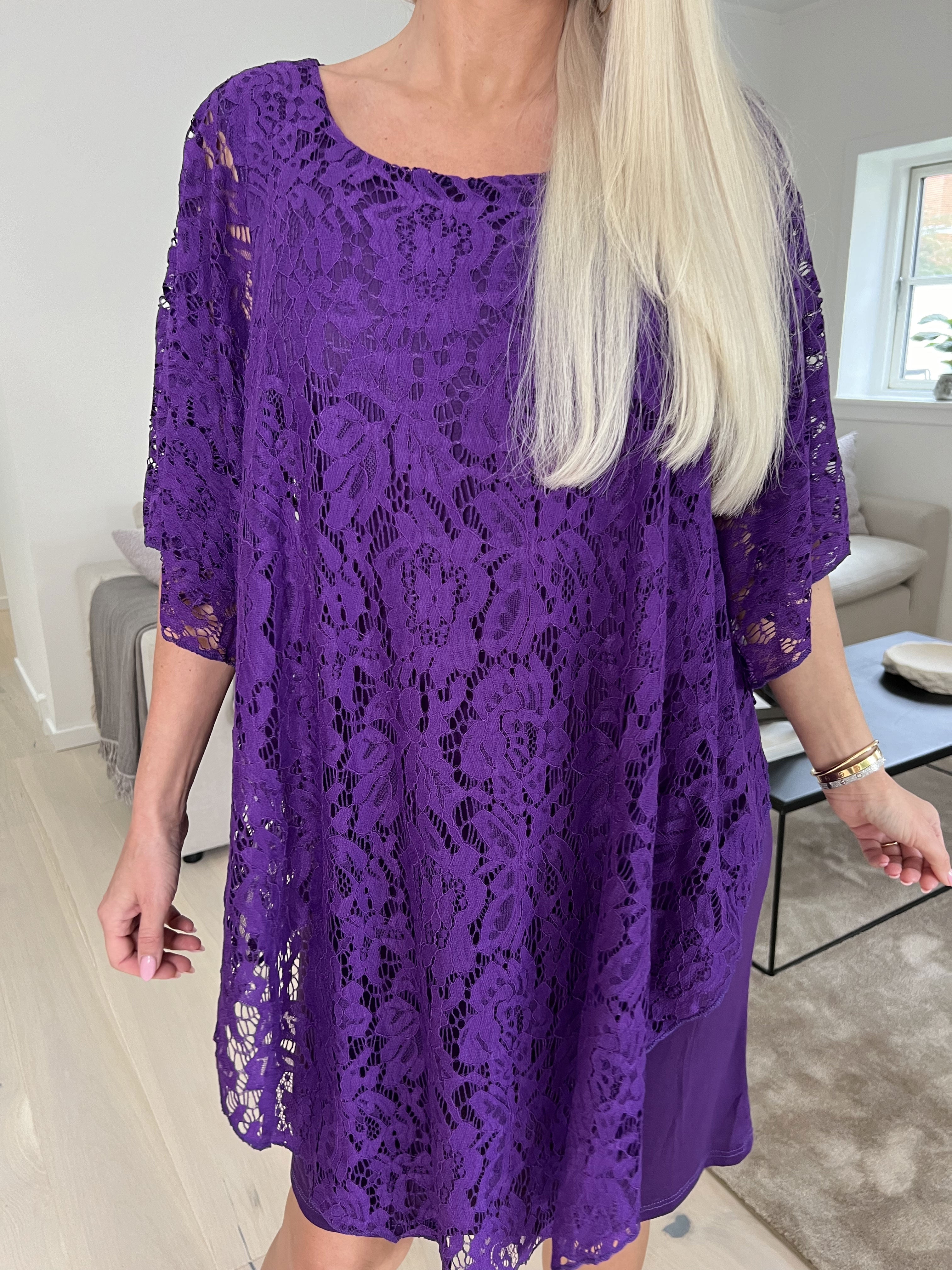 Kenya Lace - Söt tunikaklänning i spets